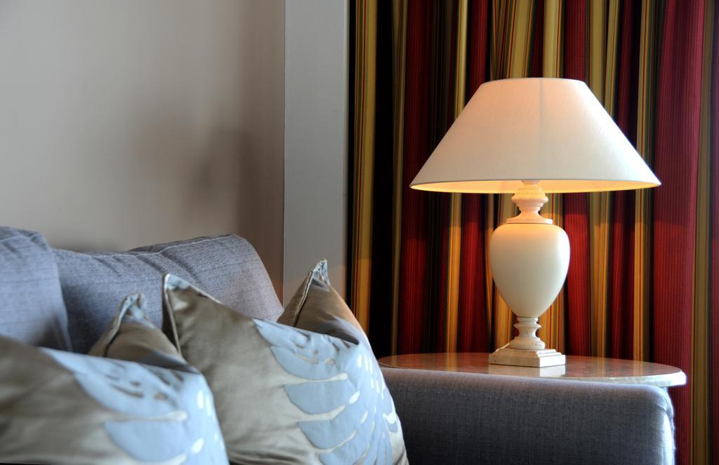 Vista Palace Hotel&Beach Resort - Monte Carlo View Roquebrune-Cap-Martin Rum bild