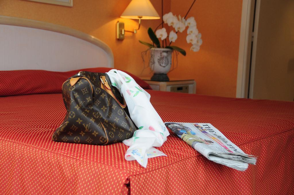 Vista Palace Hotel&Beach Resort - Monte Carlo View Roquebrune-Cap-Martin Rum bild
